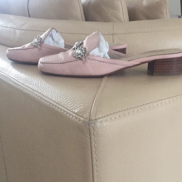 Ladies Light Pink Rhinestone Slide - Picture 2 of 4